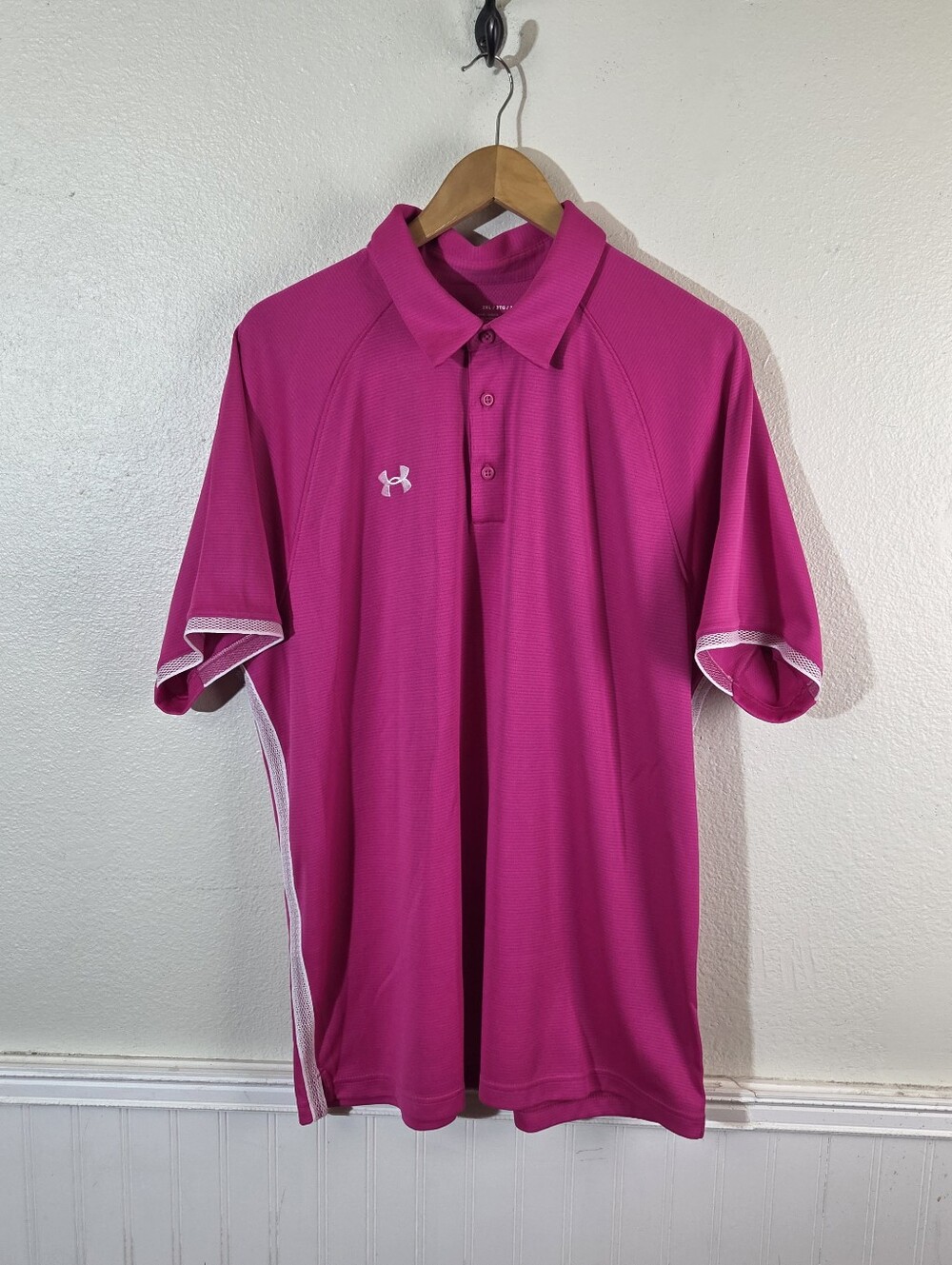 Under Armour HeatGear Men's 2XL Pink Golf Polo Shirt Loose Fit Performance